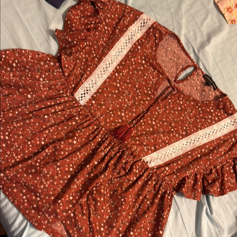 Floral Rust Blouse with Lace Detail